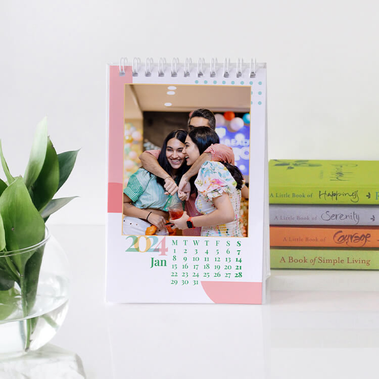 Send New Mom Calendar Gift Online, Rs.595 | FlowerAura