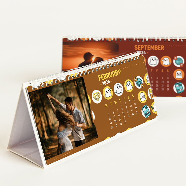boo-world-zoomin-calendar