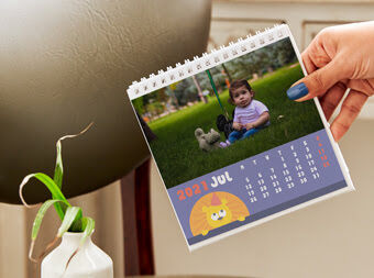 Brighten up his desk with this Photo Calendars