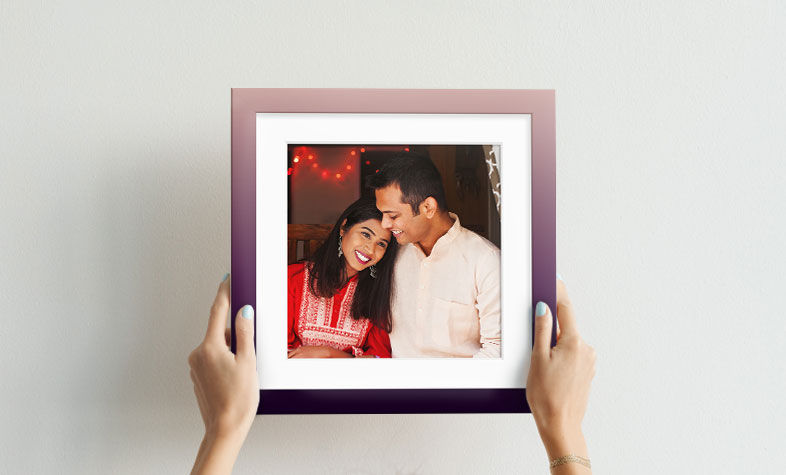 Personalized Wedding Photo Frame For Married Couple - Incredible Gifts